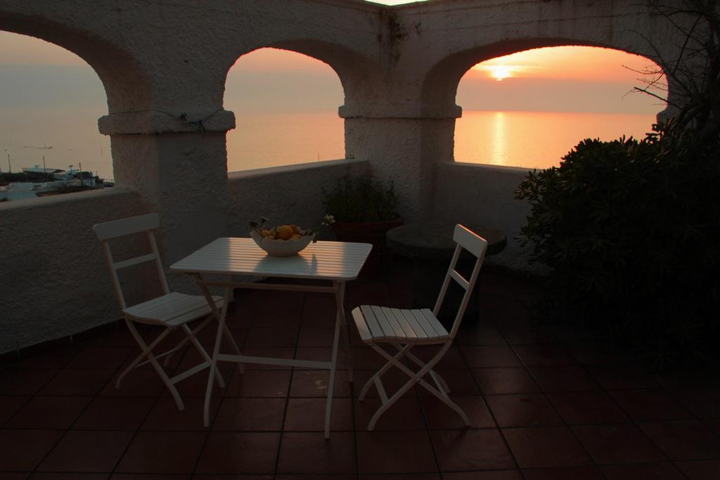 Eremo Di Montevergine Ischia Apartments Forio  ภายนอก รูปภาพ